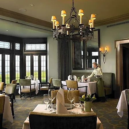 Trump International Golf Links & Ireland 5*